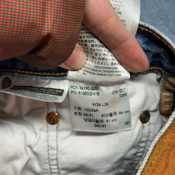 Levi's 501T Floral Jeans Embroidered Distressed Cropped Tapered Crop Denim 26 - Picture 12 of 16